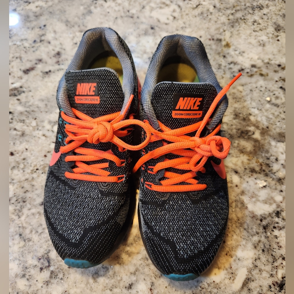 Nike Zoom Structure 18